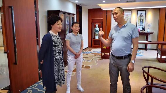 赣江南昌经开区领导受邀访问华润娱乐加速器，为优质项目落地南昌创造新机遇